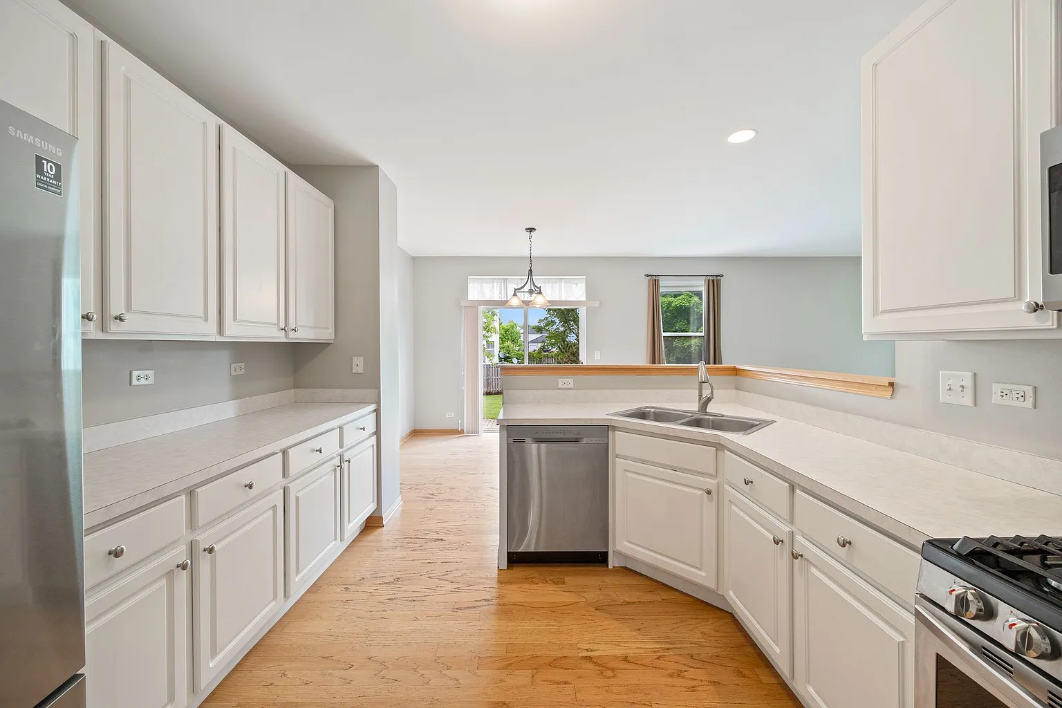 2805 Overbeck Ln photo 1