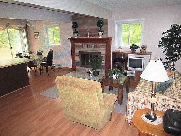 Open first floor family room