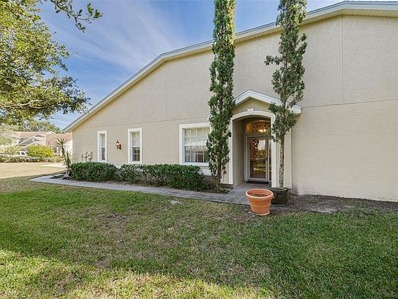 2nd image of 656 Spring Lake Cir