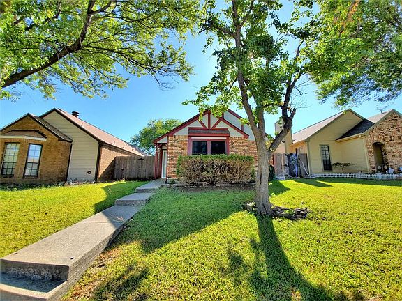 3rd image of 254 Teakwood Ln
