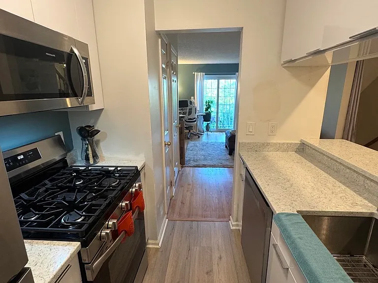 76 Cherry St — Photo 10
