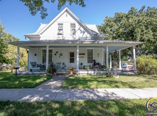 400 Kansas Ave, Alma, KS 66401