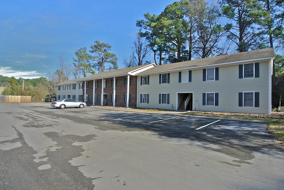 Building Photo - 1106 Karen Dr #C