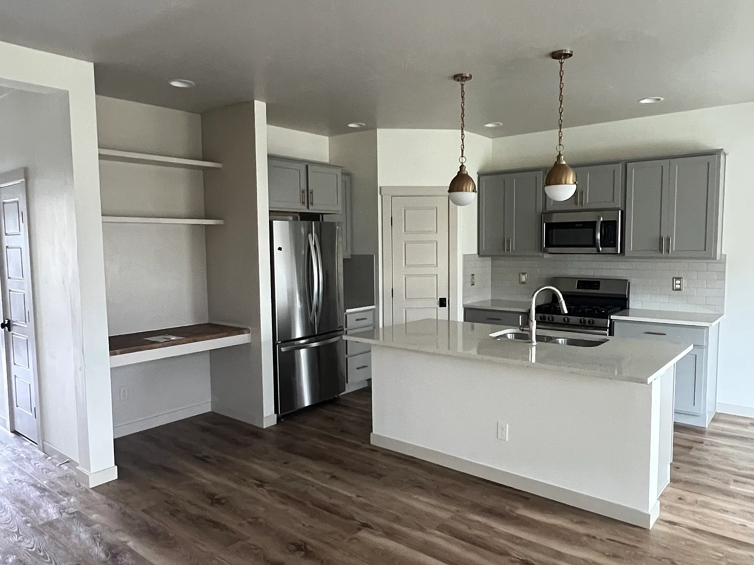 3 bed, 1848 sqft, $2,650 — Photo 3