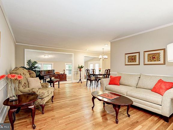 4th image of 4513 Morgal St