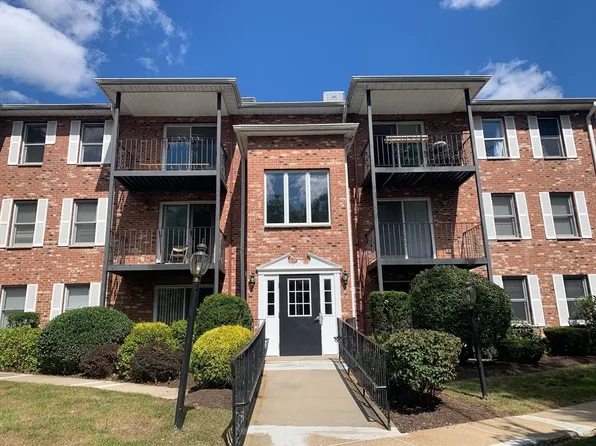 356 Neponset St APT B, Canton, MA 02021