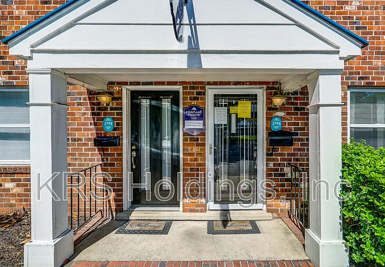2792 Goolsby Ave N — Photo 2