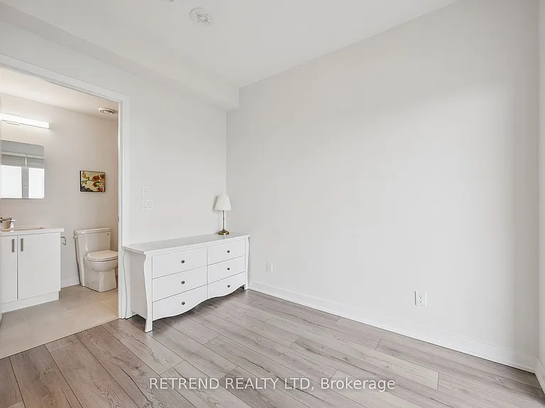 15 Ellerslie Ave #1708 — Photo 33