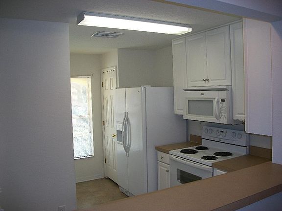 4th image of 8727 Sheldon Creek Blvd