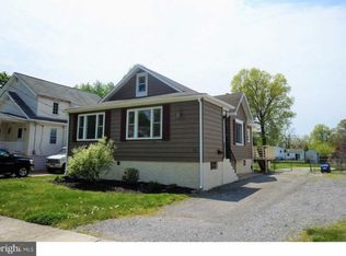 526 Buttonwood Ave, Maple Shade, NJ 08052