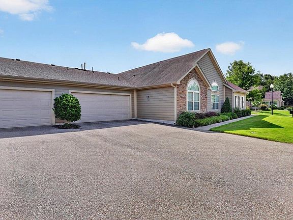 2nd image of 1601 E Southfield Cir