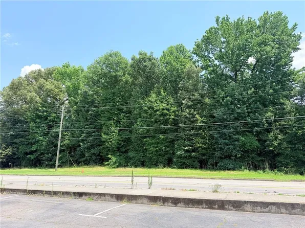 5557 Oakdale Rd SE, Smyrna, GA 30126