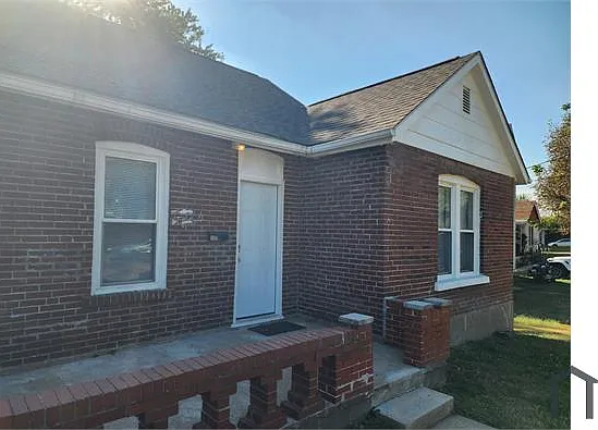 233 Redmond Ave — Photo 4