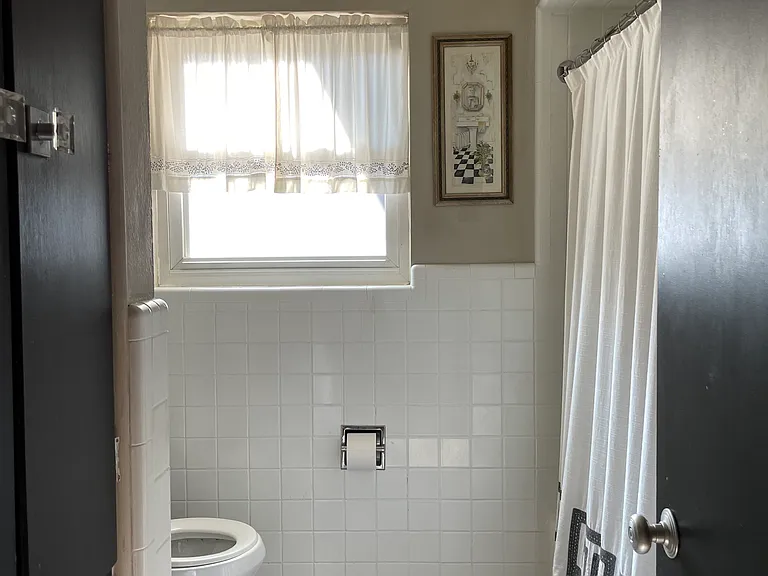 6417 Nottingham Ave #2WEST — Photo 11