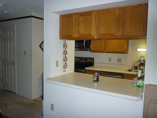 5th image of 10213 Wolfe Manor Ct Unit 607