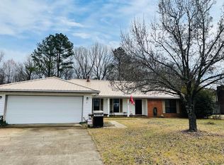 183 Justin Cir, Columbus, MS 39705