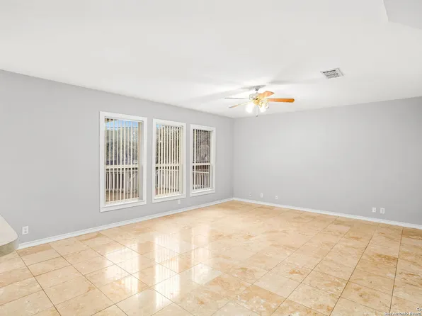 15902 Redwoods Mnr, San Antonio, TX 78247