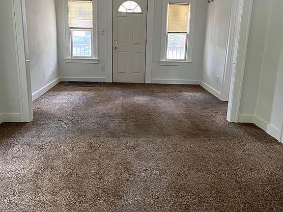 3rd image of 8488 Yale Ave