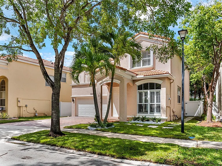5030 SW 155th Ter — Photo 35