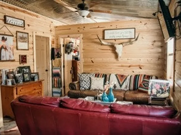 245 Eli Ln Cabin 24, Stephenville, TX 76401