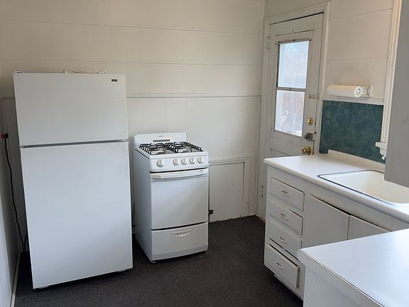 5th image of 333 Belford Ave #319