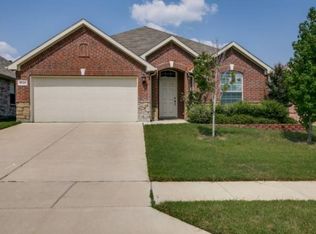 10129 Longranger Ln, Hurst, TX 76053