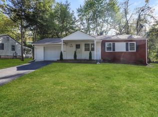 2520 S Crescent Ave, Independence, MO 64052