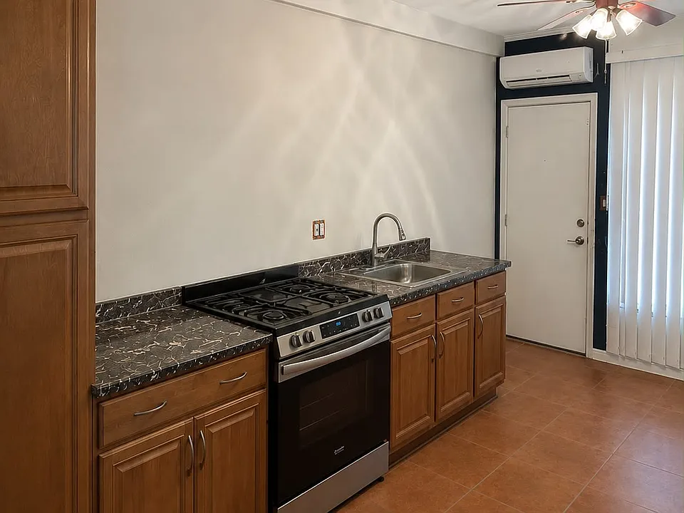 2294 NW 81st Ter #1