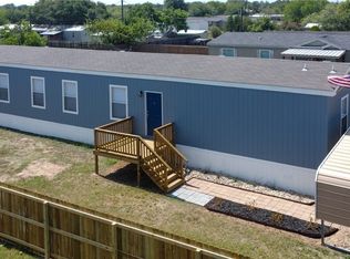 305 Golden Eye Loop, Victoria, TX 77905