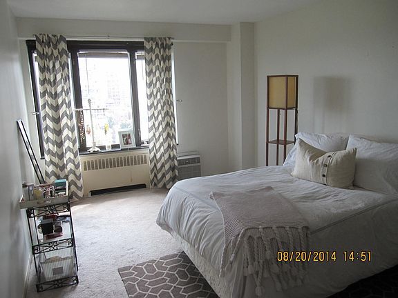 4th image of 3100 N Lake Shore Dr APT 1106
