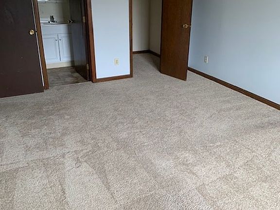 5th image of 11 Tudor Ln #13-7
