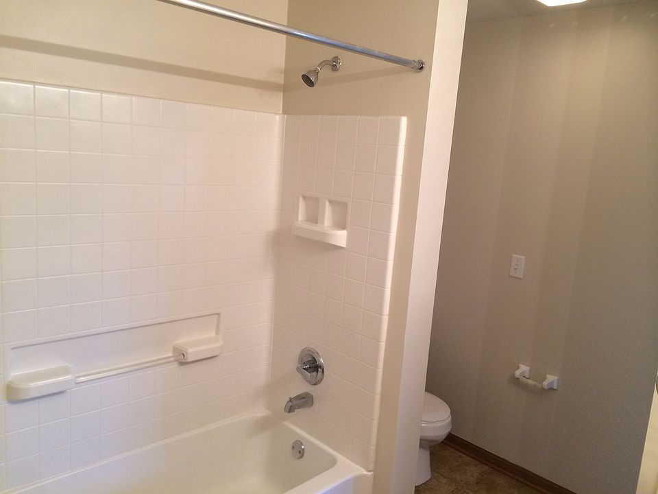 2nd image of 1200 Burns Ln