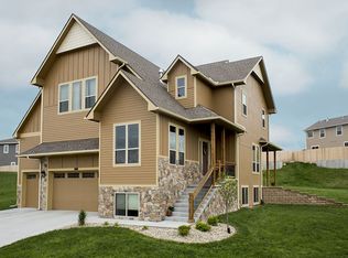 417 Firethorn Ct, Manhattan, KS 66503