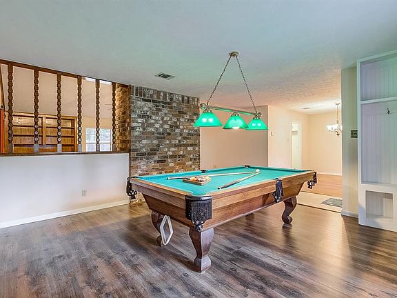 3rd image of 2218 Silver Falls Dr