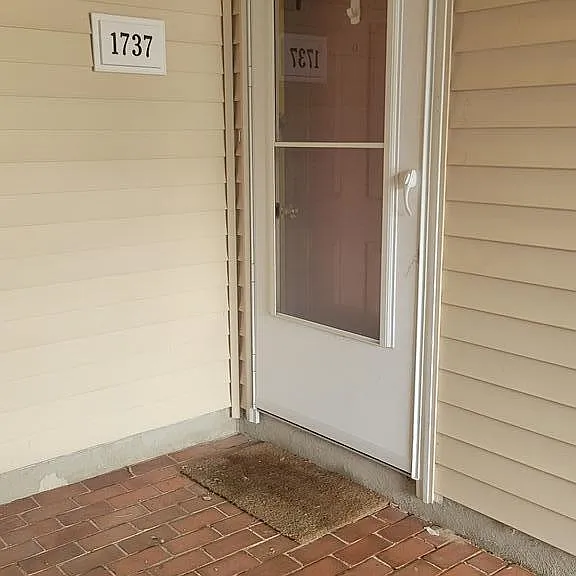 1737 Parknoll Ln — Photo 14
