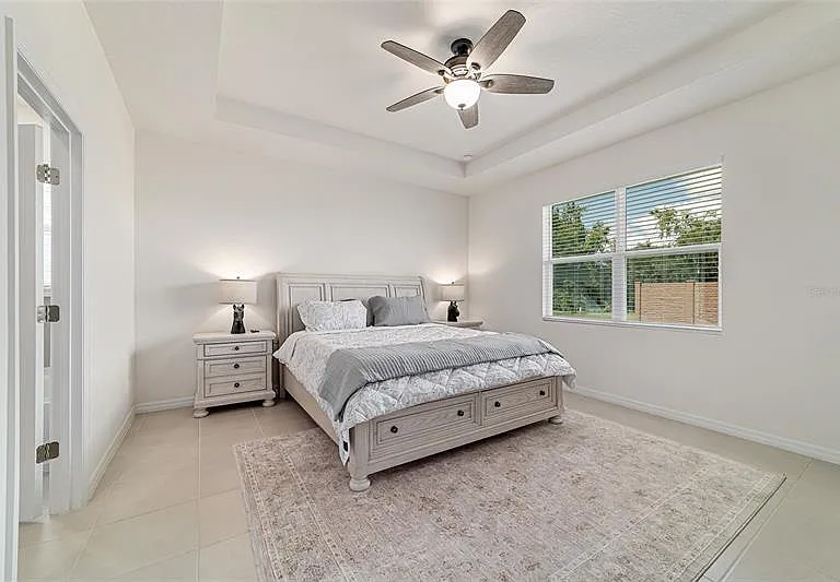 4171 NW 48th Terrace Rd — Photo 8