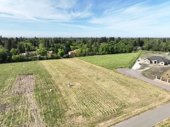 6224 E Vina Ln, Stockton, CA 95212