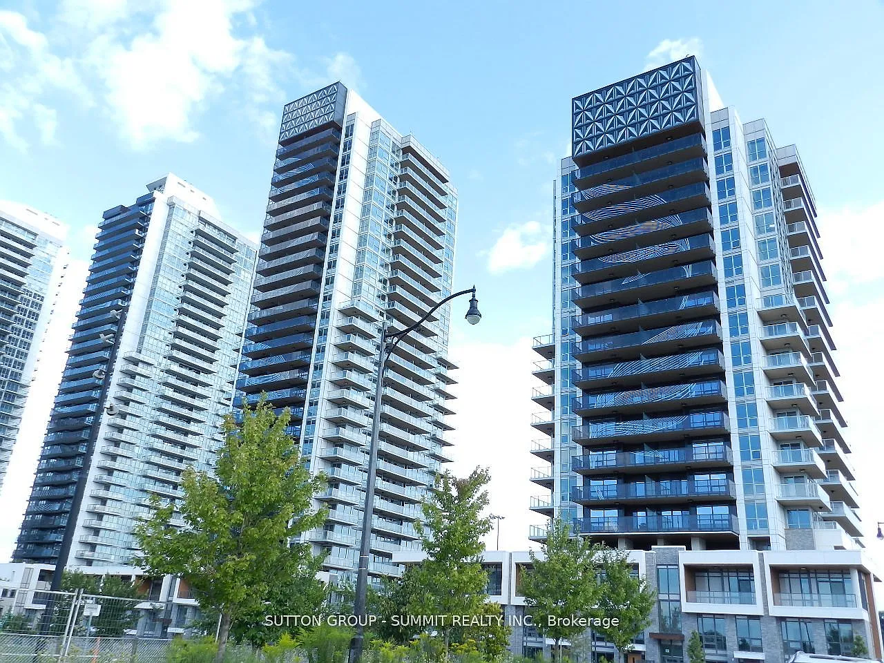 25 McMahon Dr #1908 photo 1