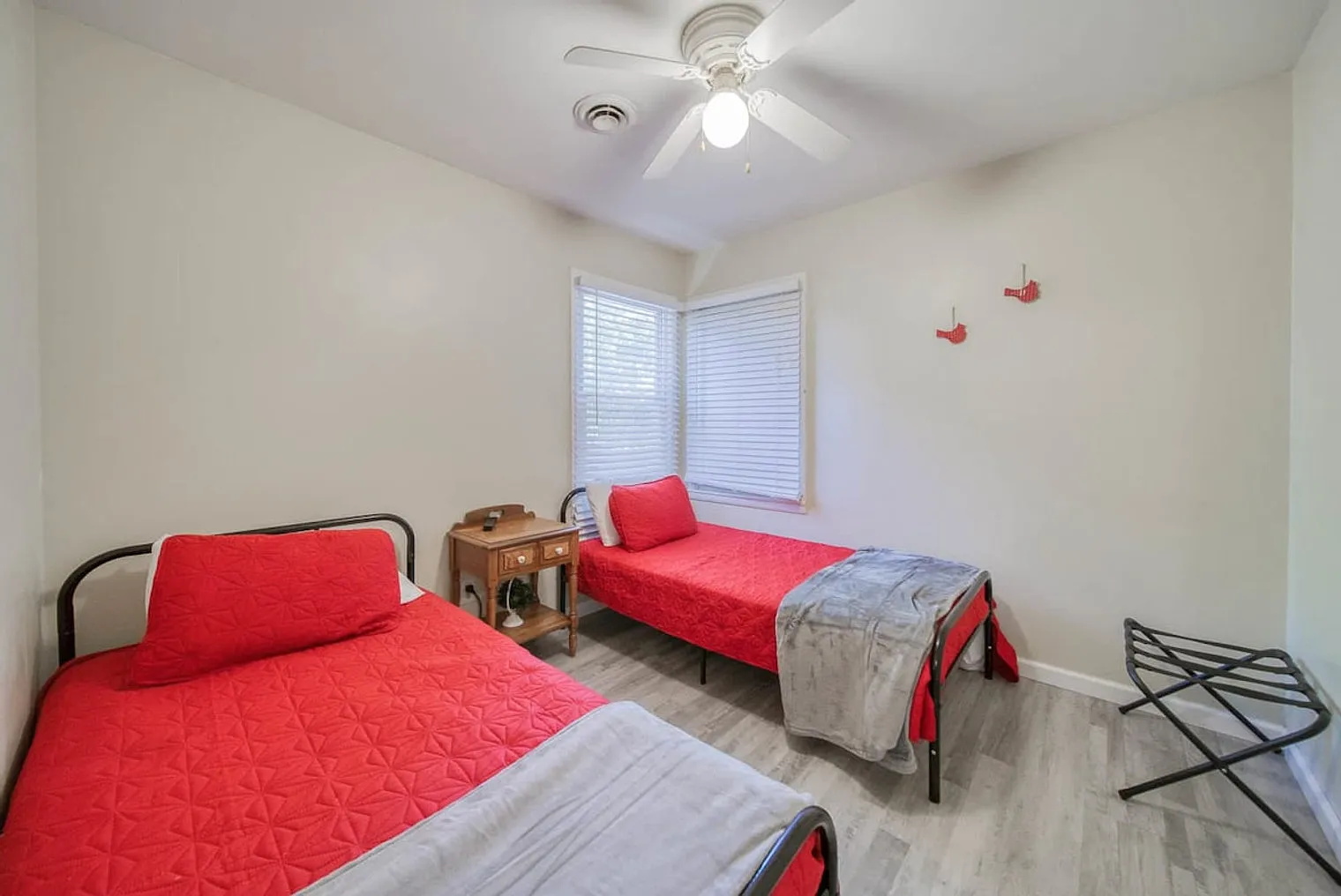 2 bed, 1.0 bath, 742 sqft, $2,195 — Photo 4