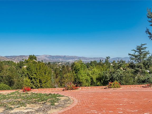 3rd image of 6006 Clear Valley Rd