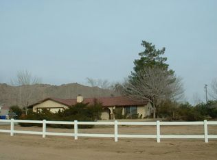 16577 Century Plant Rd, Apple Valley, CA 92307