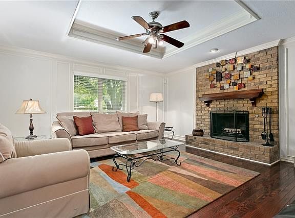 3rd image of 6305 Topaz Way