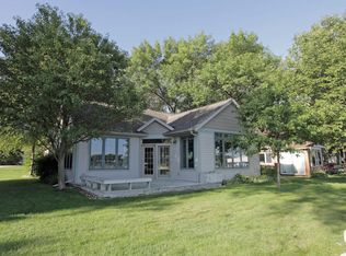 1520 Lakeside Ave, Milford, IA 51351