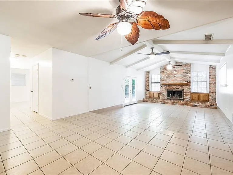 2108 Monarch Dr — Photo 5