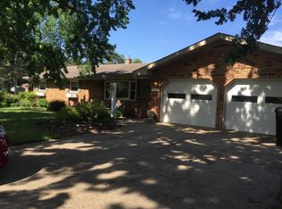 5588 W Hiawatha Ln, Stevensville, MI 49127