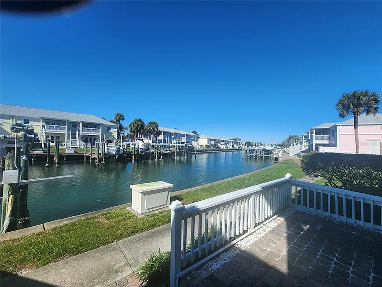 5215 Coquina Key Dr SE #B — Photo 22