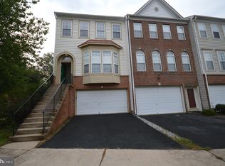 6723 Applemint Ln, Alexandria, VA 22310