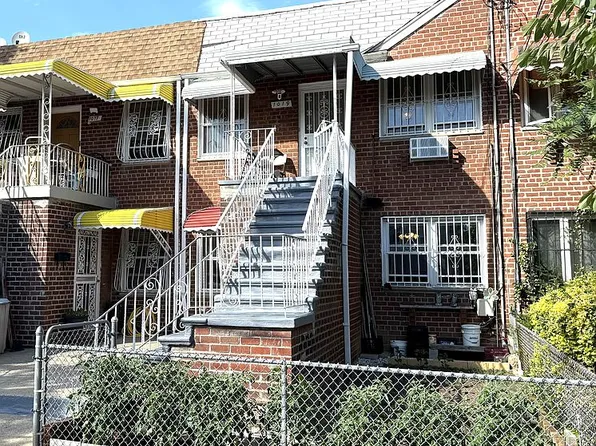 1019 E 104th St, Brooklyn, NY 11236