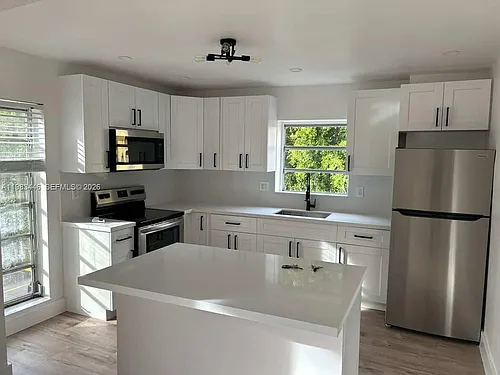 4725 NW 7th St #305-3 Photo 1