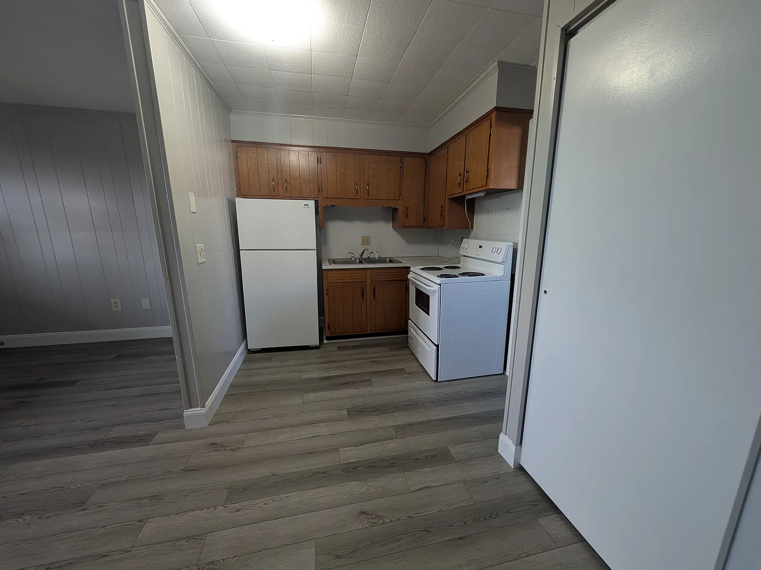Studio, 364 sqft, $900 — Photo 3